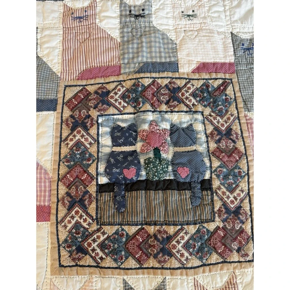 Vintage Handmade Patchwork Cat Quilt Wall Hanging Folk Art Country Cottage Decor
